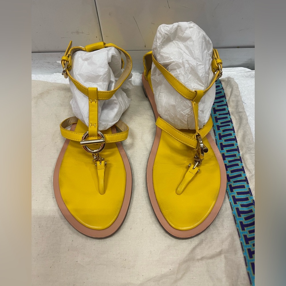 Yellow Tory Burch, sandals